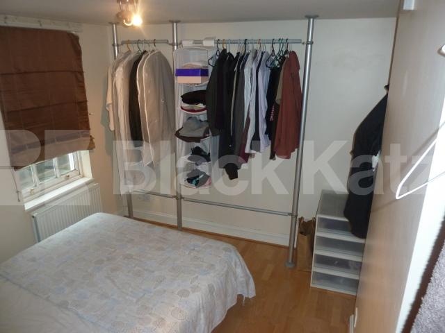 			1 Bedroom, 1 bath, 1 reception Flat			 Chapel Market, ANGEL